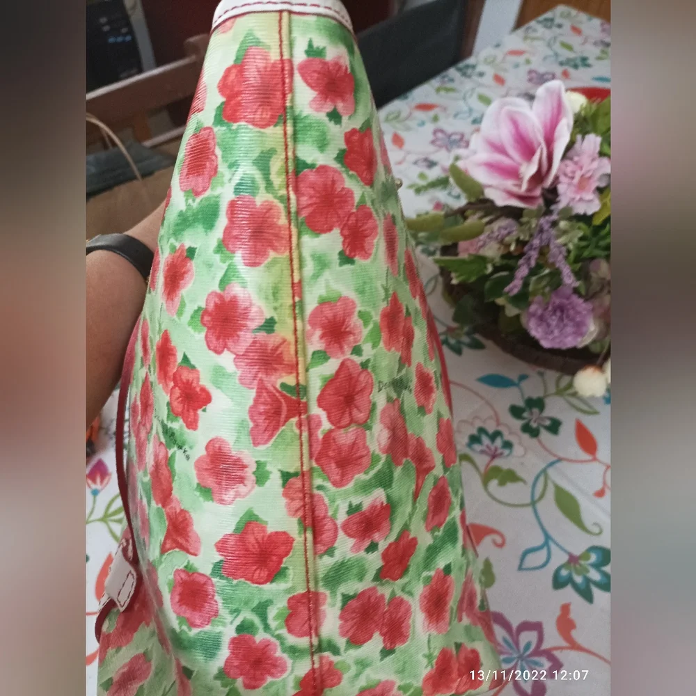 Authentic Dooney and Bourke Large Petunia Tote - Picture 6 of 16